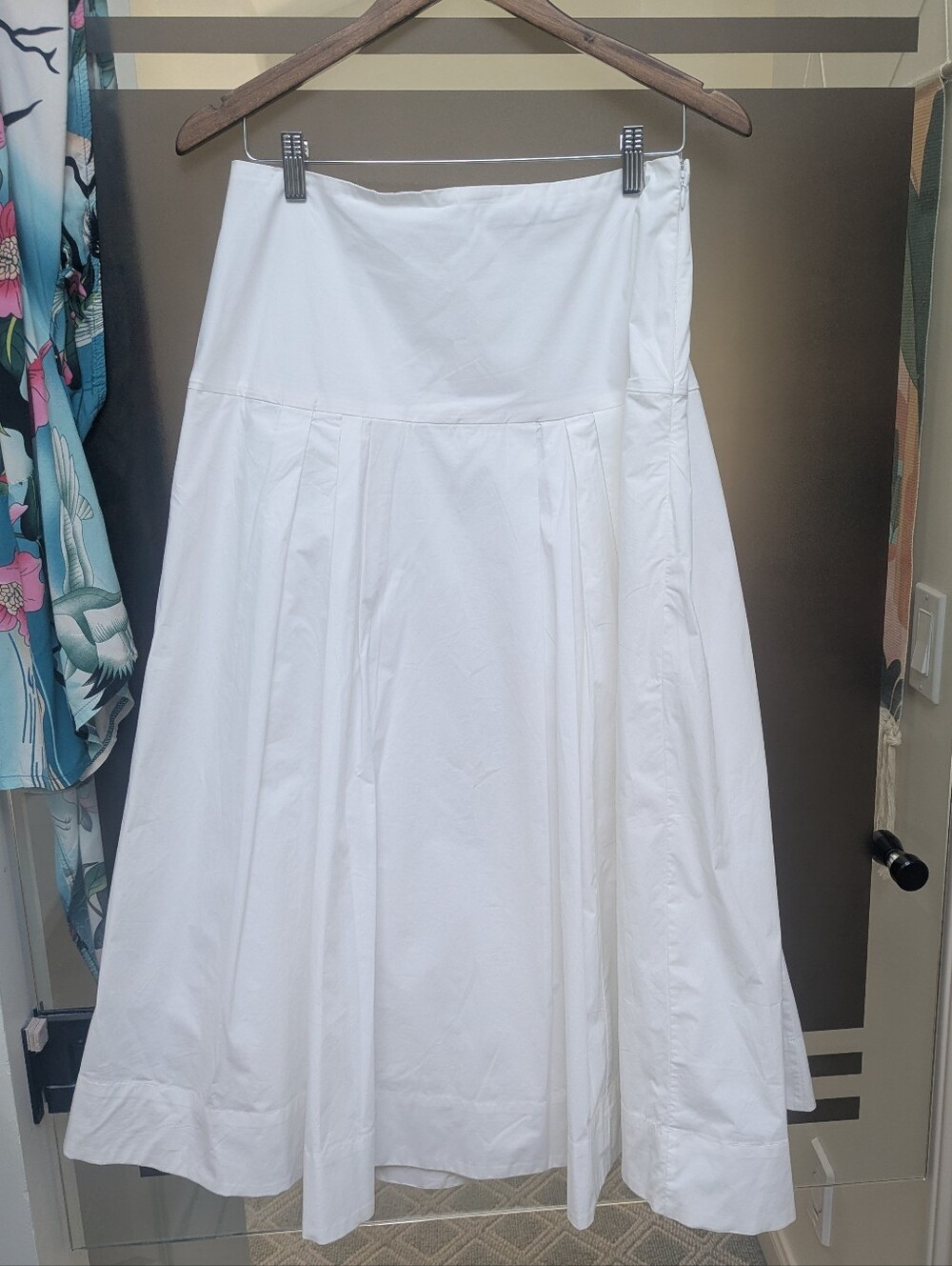 Aritzia Babaton Maxi Skirt White